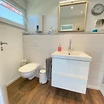 Murmel 1 - Strandkorb, Wallbox, Wlan, Kamin Ferienhaus *